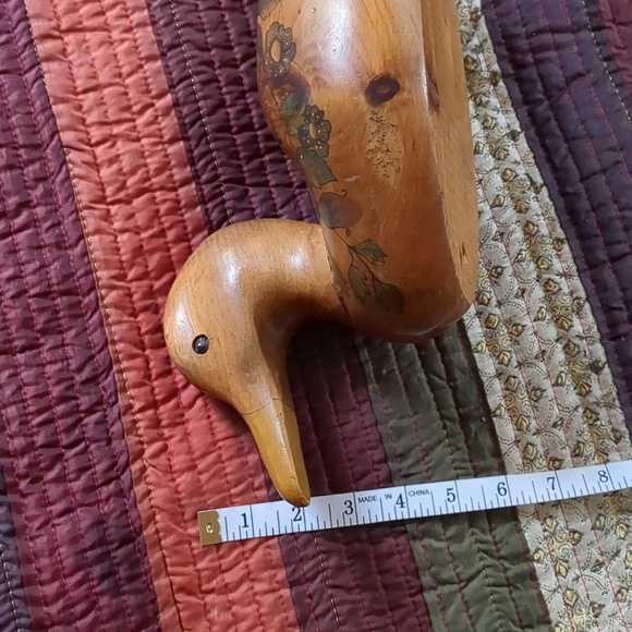 Hand carved hand painted vintage decoy duck w/ folk art painted flowers - Picture 9 of 10